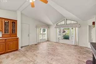 5359 Club Dr, Eugene, OR 97402 - Photo 11