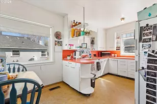 206 W 1st St, Wallowa, OR 97885 - Photo 11