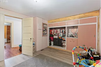 206 W 1st St, Wallowa, OR 97885 - Photo 27