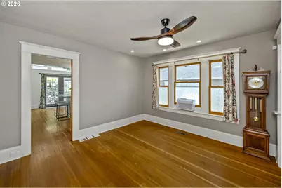 6626 SE 85th Ave, Portland, OR 97266 - Photo 9