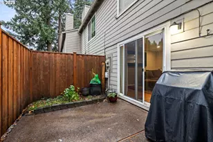 10900 SW 76th Pl, Portland, OR 97223 - Photo 9