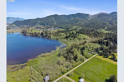 711 N 6th Ave, Rockaway Beach, OR 97136 - Photo 47