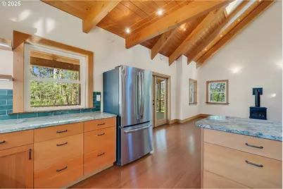 711 N 6th Ave, Rockaway Beach, OR 97136 - Photo 23