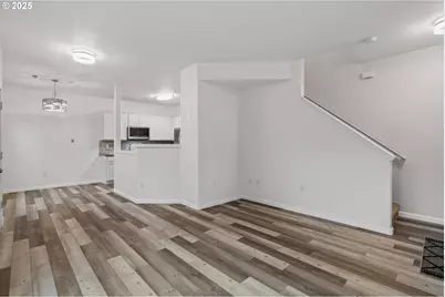 528 NW Celtis Ln, Hillsboro, OR 97124 - Photo 7