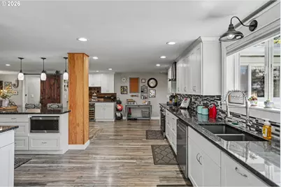 8131 SE Pudding Creek Dr, Salem, OR 97317 - Photo 13