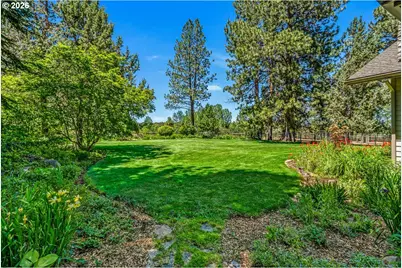 64464 Collins Rd, Bend, OR 97703 - Photo 47