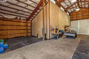 64464 Collins Rd, Bend, OR 97703 - Photo 25