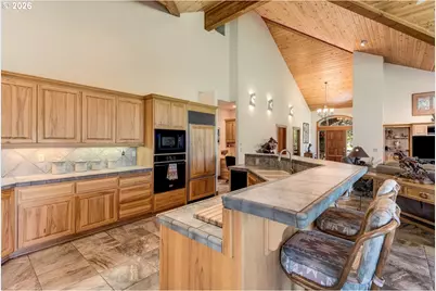 64464 Collins Rd, Bend, OR 97703 - Photo 13