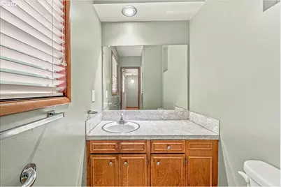 7525 SW Hillcrest Pl, Beaverton, OR 97008 - Photo 19