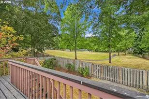 7525 SW Hillcrest Pl, Beaverton, OR 97008 - Photo 41