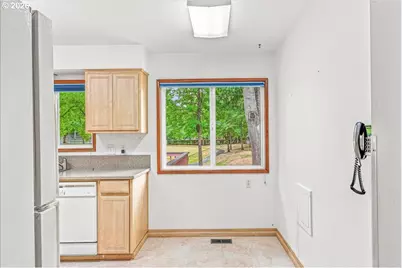 7525 SW Hillcrest Pl, Beaverton, OR 97008 - Photo 15