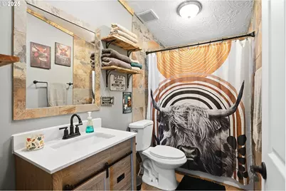 476 Sleepy Hollow Rd, Lyle, WA 98635 - Photo 21