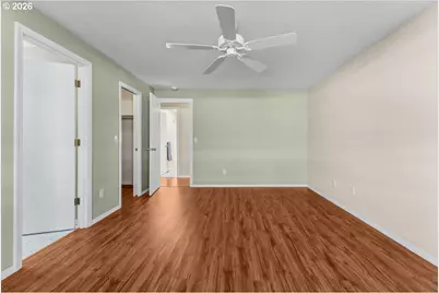 527 NE 25th Ct, Hillsboro, OR 97124 - Photo 21
