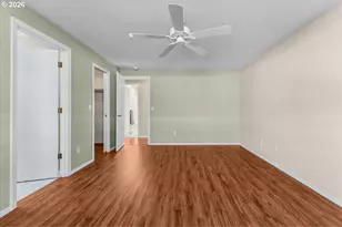 527 NE 25th Ct, Hillsboro, OR 97124 - Photo 21