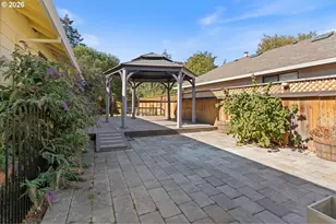 527 NE 25th Ct, Hillsboro, OR 97124 - Photo 31