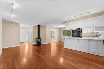 527 NE 25th Ct, Hillsboro, OR 97124 - Photo 17
