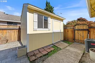 527 NE 25th Ct, Hillsboro, OR 97124 - Photo 35