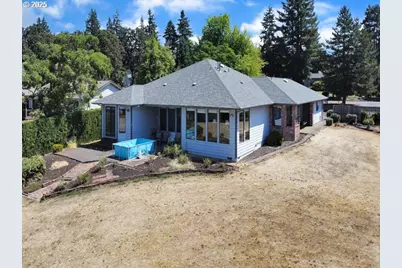 6593 Rippling Brook Dr SE, Salem, OR 97317 - Photo 33