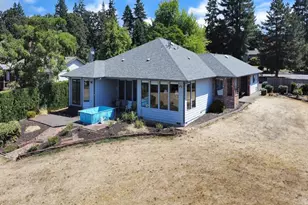 6593 Rippling Brook Dr SE, Salem, OR 97317 - Photo 33