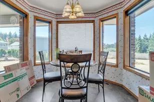 6593 Rippling Brook Dr SE, Salem, OR 97317 - Photo 11