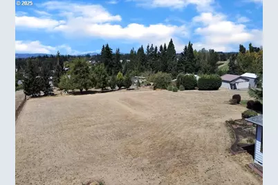 6593 Rippling Brook Dr SE, Salem, OR 97317 - Photo 41