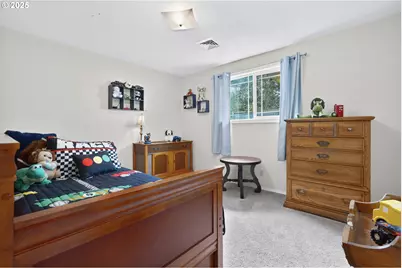 1910 Hawkins Ln, Eugene, OR 97405 - Photo 23