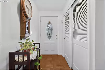 1910 Hawkins Ln, Eugene, OR 97405 - Photo 5