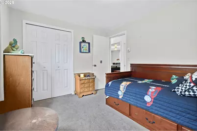 1910 Hawkins Ln, Eugene, OR 97405 - Photo 25