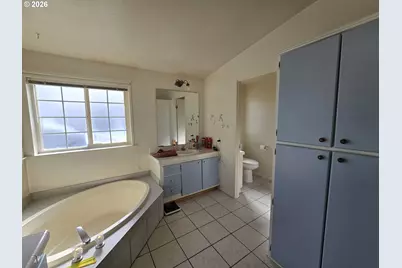 1688 NE 3rd Pl, Hermiston, OR 97838 - Photo 17