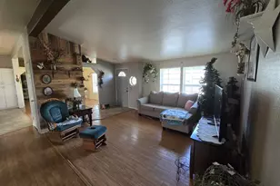 1688 NE 3rd Pl, Hermiston, OR 97838 - Photo 5