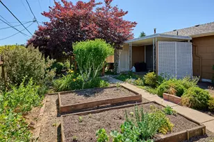 1387 Hampton Way, Woodburn, OR 97071 - Photo 19