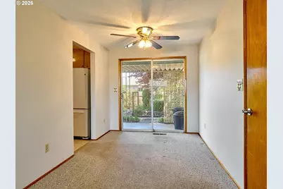 1387 Hampton Way, Woodburn, OR 97071 - Photo 5