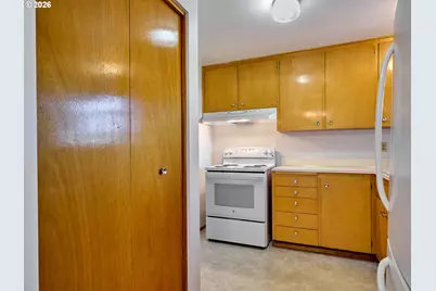 1387 Hampton Way, Woodburn, OR 97071 - Photo 7