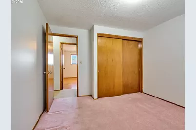 1387 Hampton Way, Woodburn, OR 97071 - Photo 9