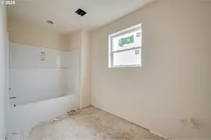 2010 Henderson Wy, Longview, WA 98632 - Photo 7