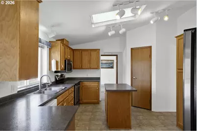 29720 Jeans Rd #55, Veneta, OR 97487 - Photo 11