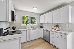 807 NE 74th Ave, Portland, OR 97213 - Photo 13