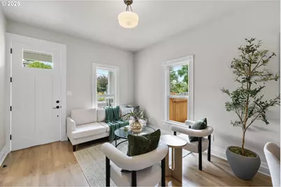 807 NE 74th Ave, Portland, OR 97213 - Photo 9