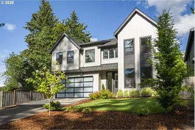 9240 SW 52nd Ave, Portland, OR 97219 - Photo 1