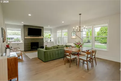 9240 SW 52nd Ave, Portland, OR 97219 - Photo 5