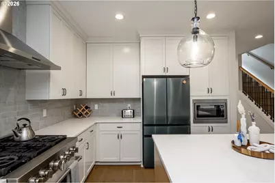 9240 SW 52nd Ave, Portland, OR 97219 - Photo 11