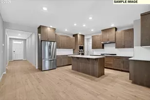 16811 SW Lorikeet Ln, Beaverton, OR 97007 - Photo 3