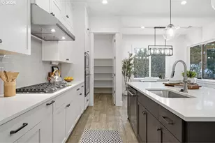 7741 NW Ladybug Pl, Portland, OR 97229 - Photo 17