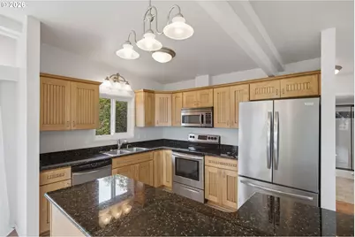 451 Simpson Ave, North Bend, OR 97459 - Photo 11