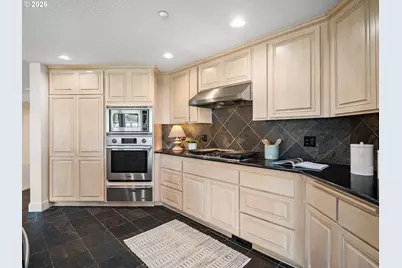 5615 SE Scenic Ln #200, Vancouver, WA 98661 - Photo 13