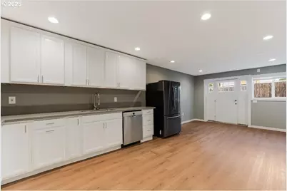 2706 SE Spruce St, Hillsboro, OR 97123 - Photo 15