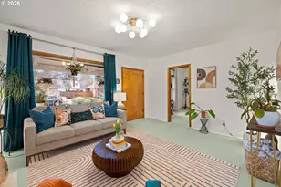 1928 NE 63rd Ave, Portland, OR 97213 - Photo 3