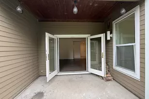 1630 S Harbor Way, Portland, OR 97201 - Photo 3