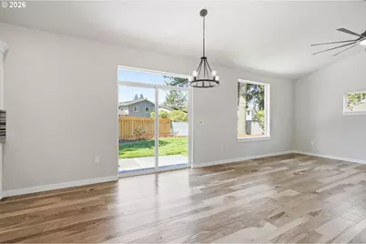 3905 SE 147th Ave, Portland, OR 97236 - Photo 9