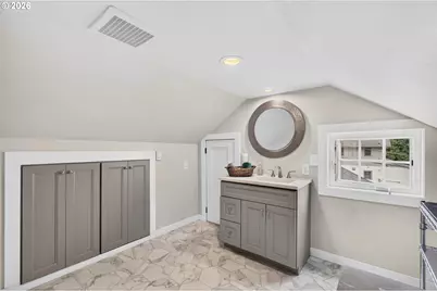 333 Commercial St, Astoria, OR 97103 - Photo 19